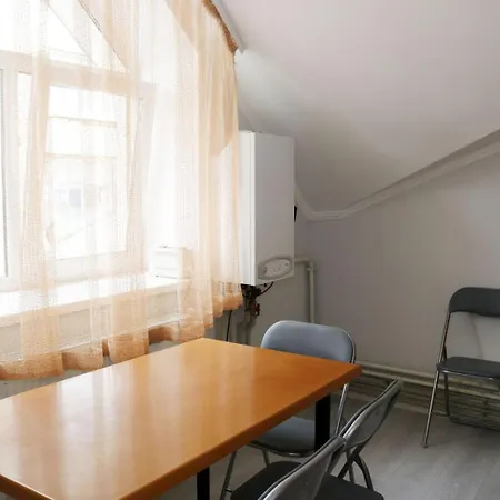 на пекарській アパート *