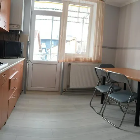 アパート на пекарській *